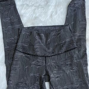 Black and white Lululemon leggings with all-over design